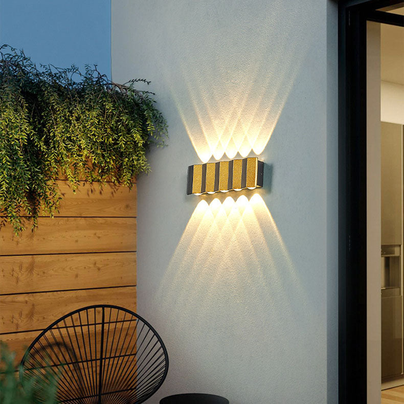 Moderne helle luxuriöse goldene Aluminium-im Freien wasserdichte Patio-LED-Wand-Leuchter-Lampe 