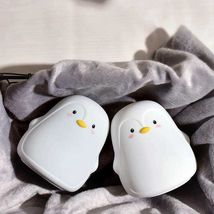 Cartoon Penguin Silicone USB LED Kids Night Light Table Lamp