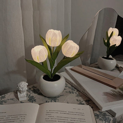 Tulip Simulation Bouquet Ceramic Flower Pot LED Night Light Table Lamp