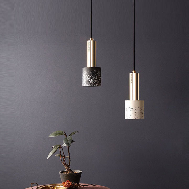 Moderne nordische Pendelleuchte aus farbigem Terrazzo und Metall mit 1 Flamme für das Wohnzimmer 