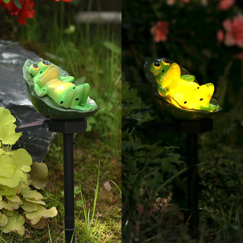 Solar Resin Frog LED Outdoor Waterproof Patio Decorative Ground Plug Landscape Light