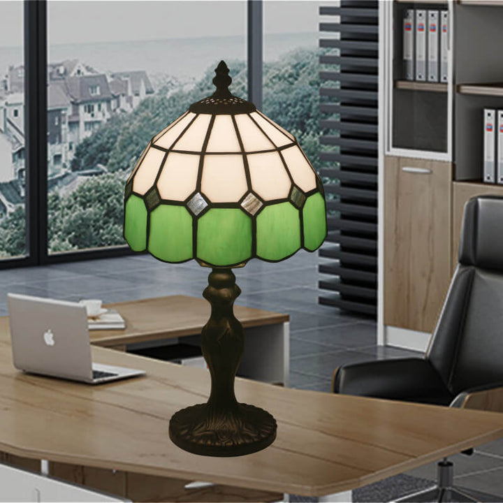Traditional Tiffany Round Alloy Glass 1-Light Table Lamp For Bedroom