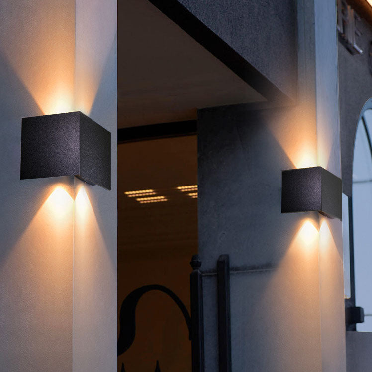 مصباح حائط LED هندسي مسطح مربع يعمل بالطاقة الشمسية للهواء الطلق 