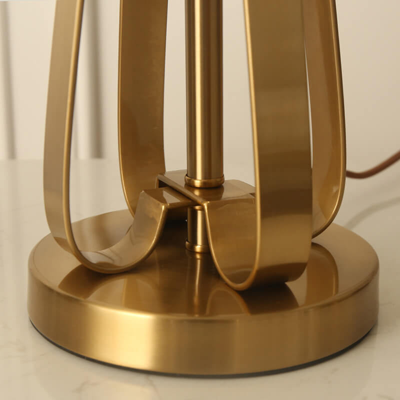 Lampe de table moderne à 1 lumière en forme de fleur en fer doré de luxe nordique 