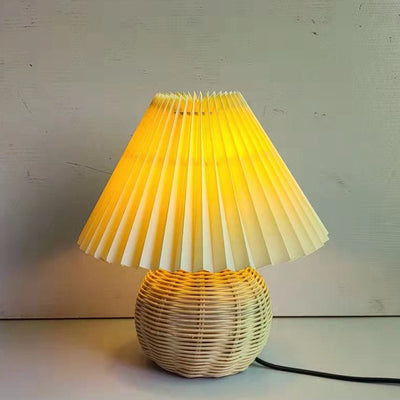 Traditional Vintage Round Pleated Bamboo Fabric 1-Light Table Lamp For Bedroom