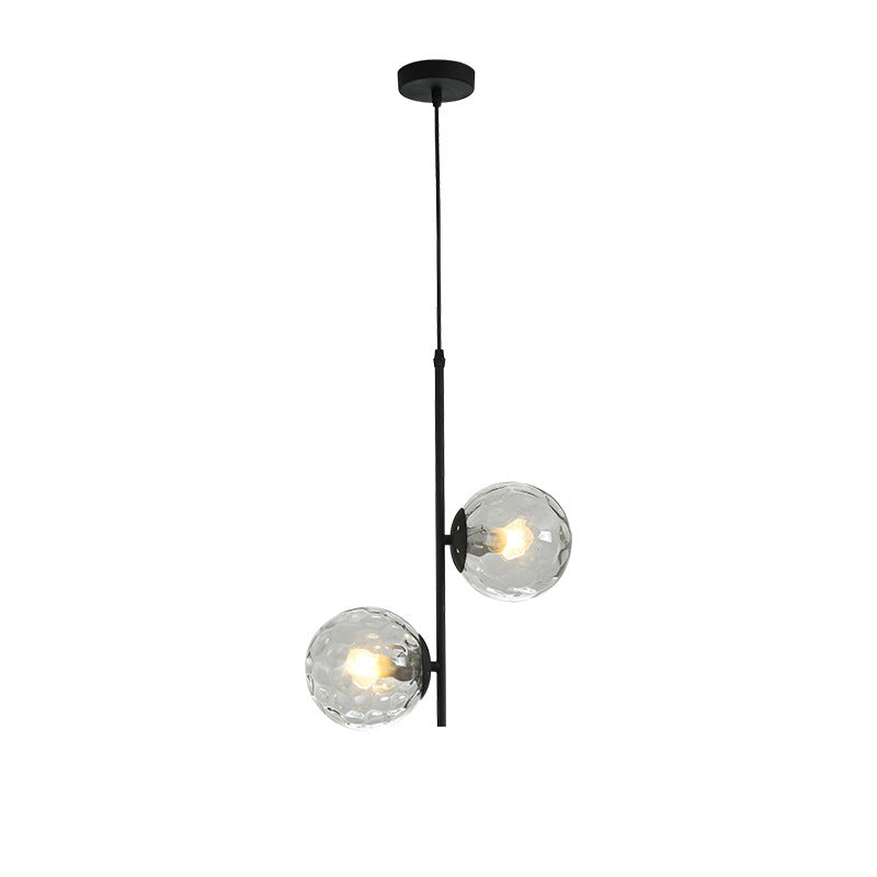 Moderner minimalistischer 2-flammiger Kronleuchter mit rundem Glaskugel- und Astdesign aus Eisen für das Wohnzimmer 
