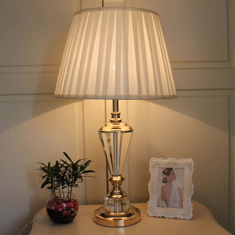 Lampe de table à 1 lumière en tissu cristal simple de style européen 