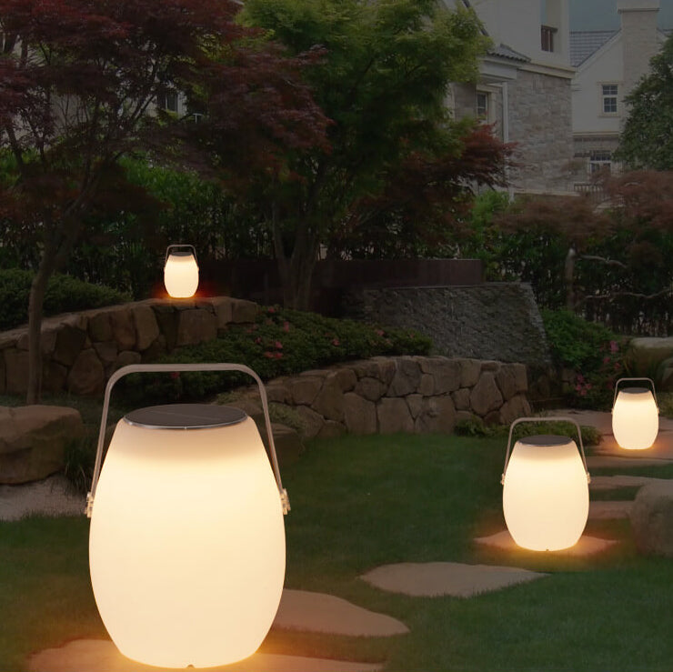 Lumière de camping portable à LED avec télécommande solaire de simplicité contemporaine pour patio extérieur 