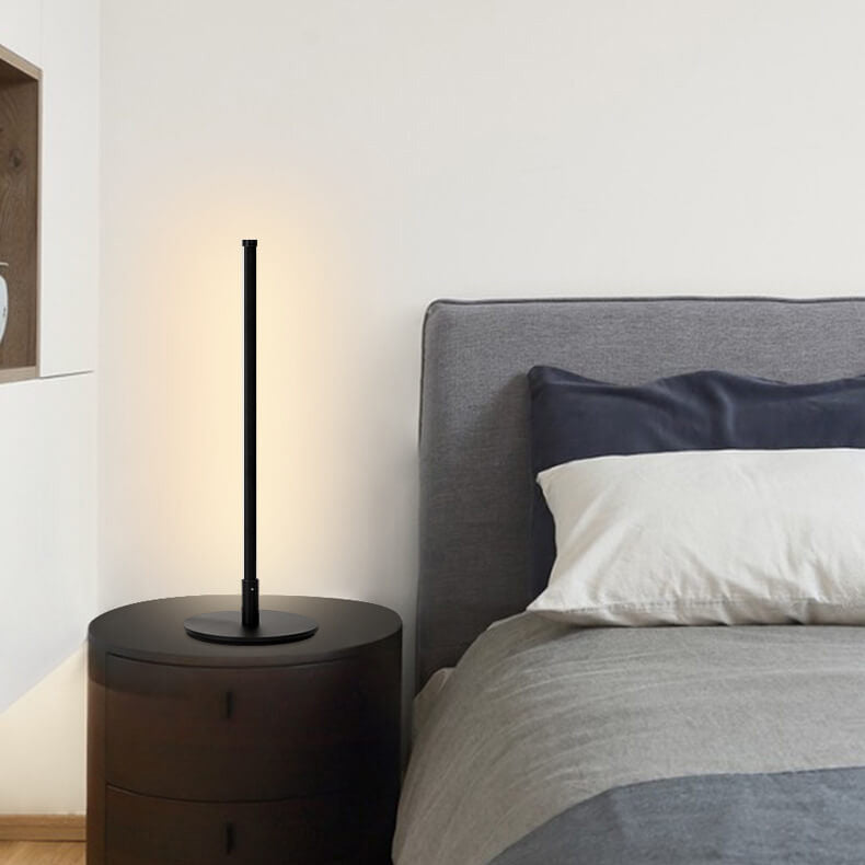 Moderne minimalistische LED-Tischlampe mit linearer Linie