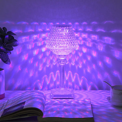 مصباح طاولة ديكوري LED أكريليك على شكل كأس نبيذ كريستالي إبداعي 
