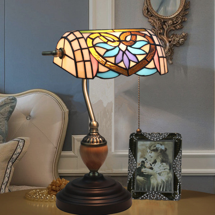 Tiffany Mediterranean Heart Stained Glass Bank 1-Light Table Lamp