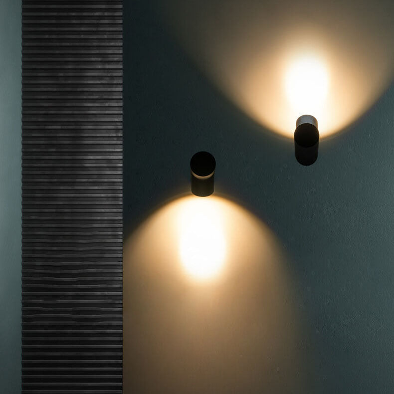 Moderne, einfache, einfarbige Eisenkunst-LED-Wandleuchte mit 1 Licht 