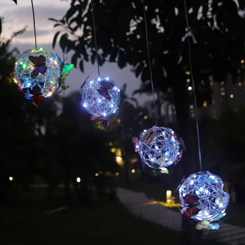 Luz colgante LED con bola de mariposa impermeable para exteriores solar 