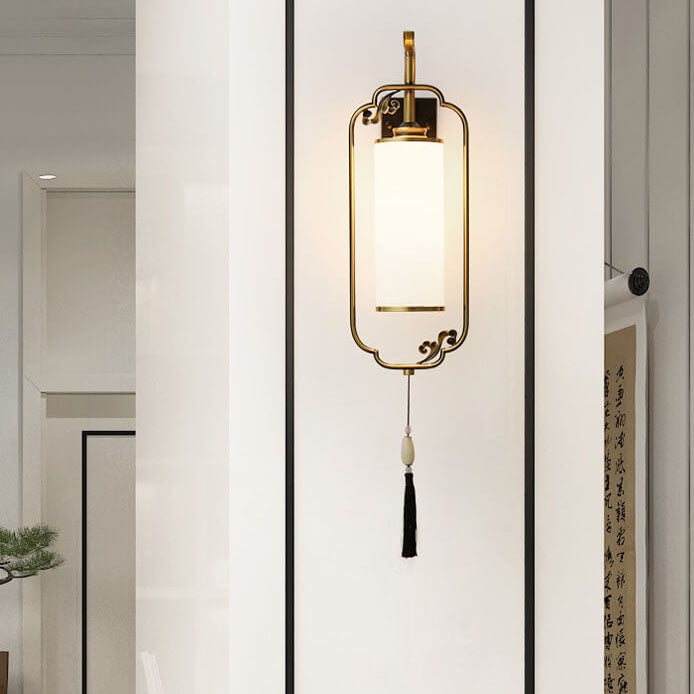 Traditionelle 1-flammige Wandleuchte aus chinesischem Kupfer, Eisen und Glas in Säulenform für das Wohnzimmer 