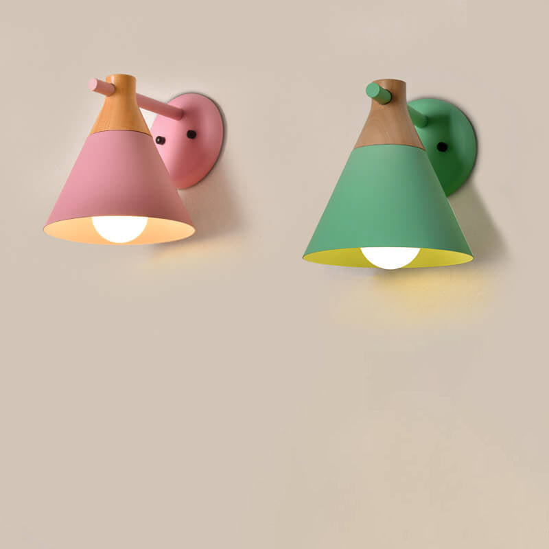 Nordische Massivholz Macaron Cone Shade 1-Licht Wandleuchte 