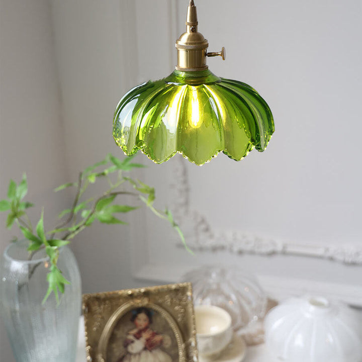 Lustre suspendu en laiton moderne rustique avec une fleur en verre à 1 lumière 