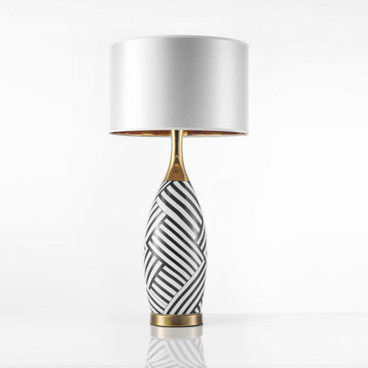 Nordic Vintage Keramik Metall 1-Licht Tischlampe 