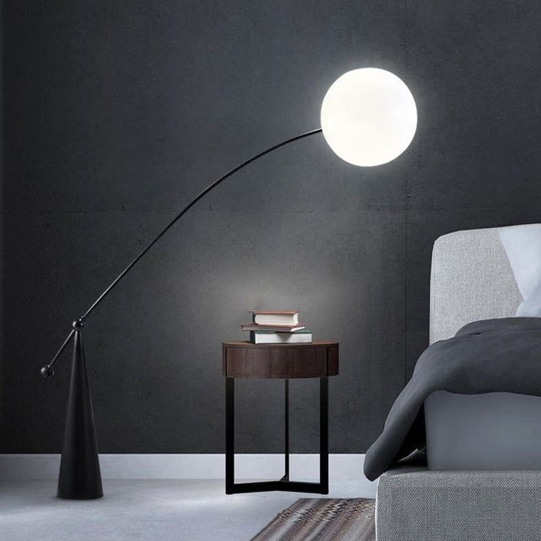 Zeitgenössische kreative konische Basis Angelrute Orb Eisen Glas 1-Licht Stehlampe für Wohnzimmer 