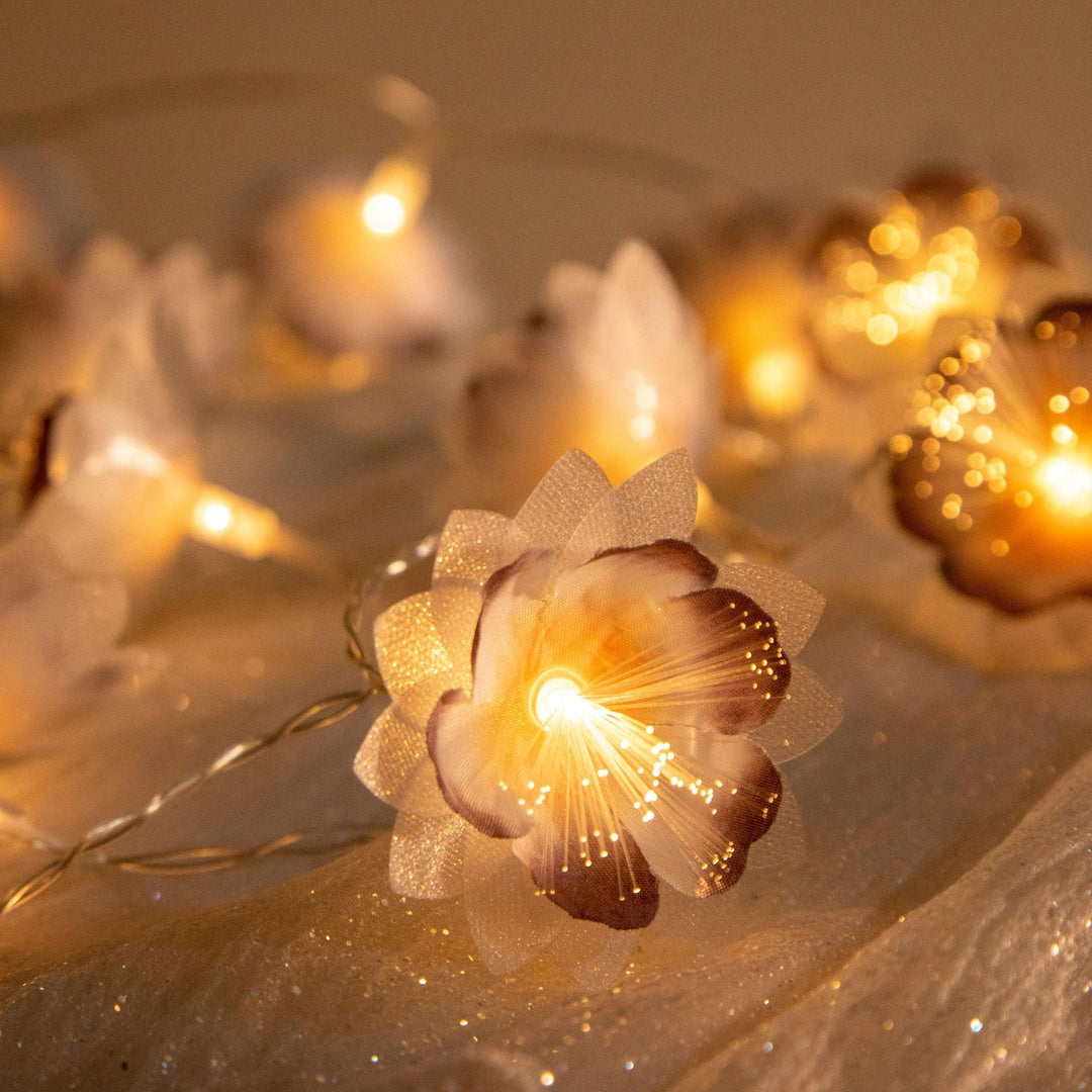 Guirlandes lumineuses décoratives à LED avec fleurs en fibre optique créatives 