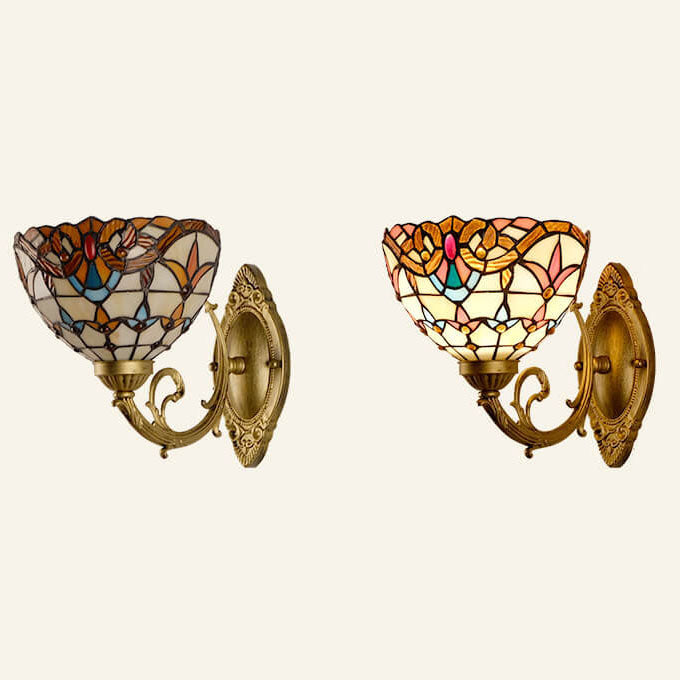 Vintage Tiffany Baroque Stained Glass Round 1-Light Wall Sconce Lamp
