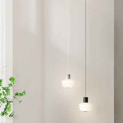 ضوء قلادة LED بلاستيكي دائري متعدد الطبقات من الحديد المدلفن لغرفة النوم بتصميم اسكندنافي معاصر 