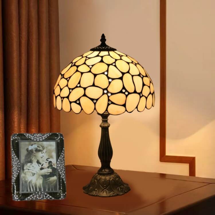 Traditional Tiffany Pebbles Flower Stained Glass Dome 1-Light Table Lamp For Bedroom