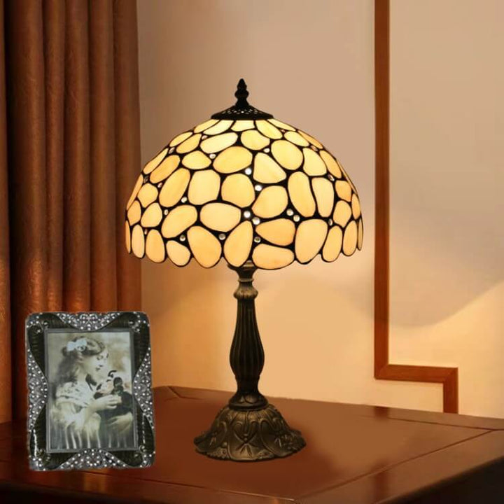Traditional Tiffany Pebbles Flower Stained Glass Dome 1-Light Table Lamp For Bedroom