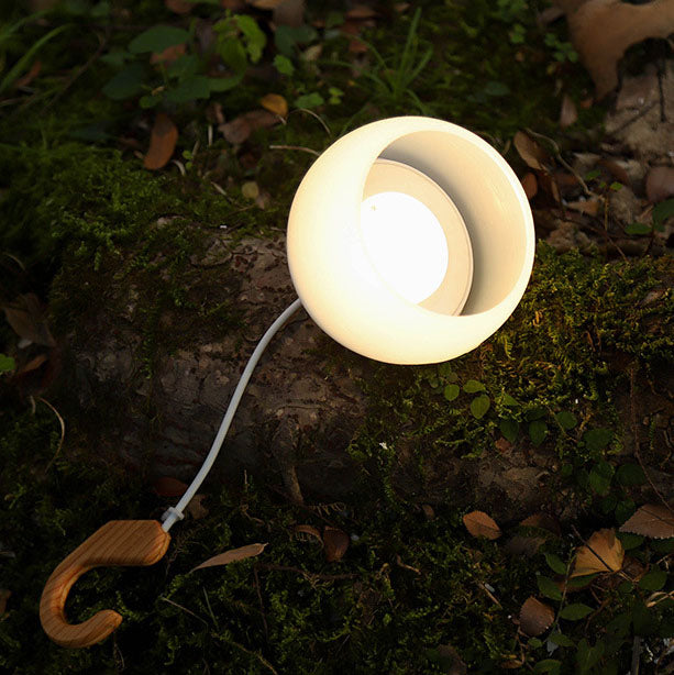 Modernes, minimalistisches, aufhängbares USB-aufladbares Outdoor-LED-Campingzeltlicht 