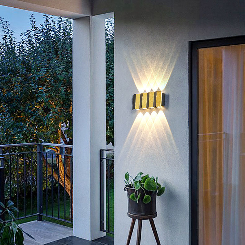 Moderne helle luxuriöse goldene Aluminium-im Freien wasserdichte Patio-LED-Wand-Leuchter-Lampe 