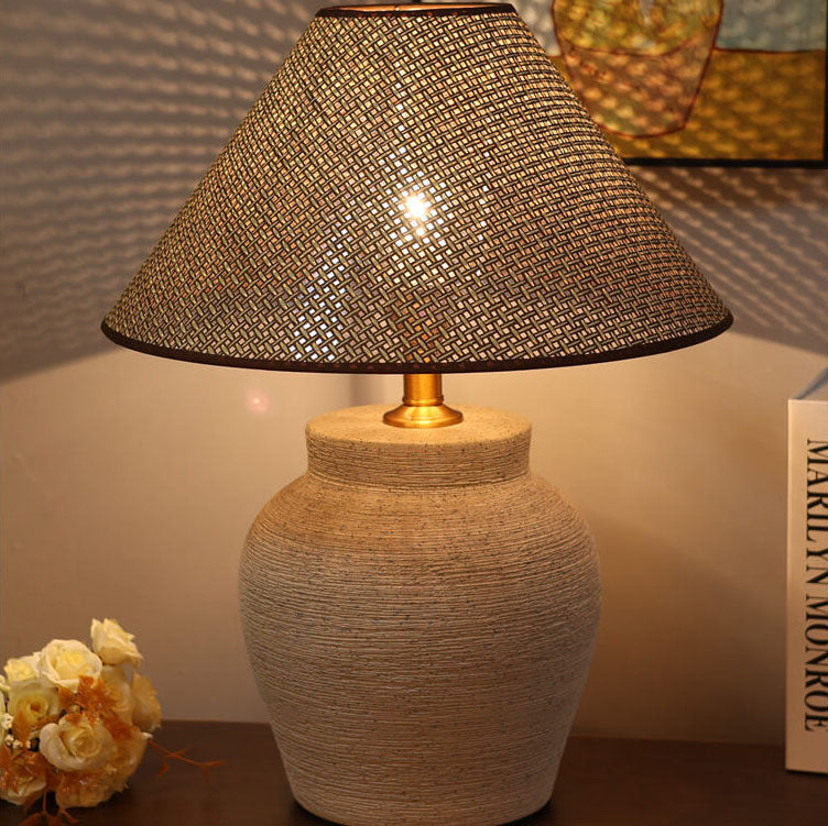 Chinese Retro Vase Base Ceramic Linen 1-Light Table Lamp