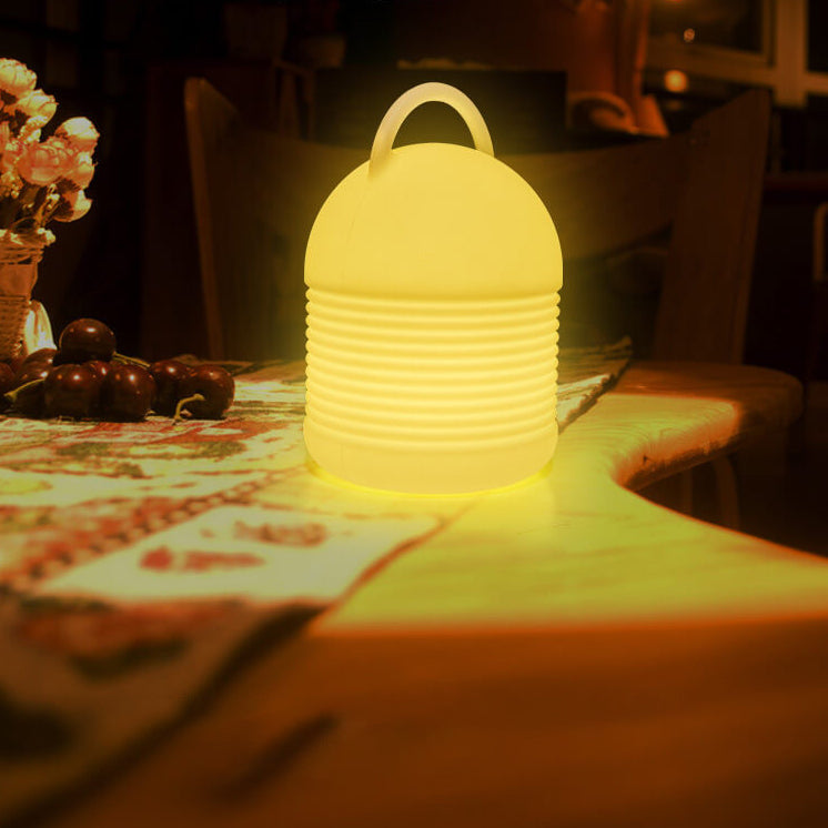 Moderne PE Kreative Tragbare Bunte Nachtlicht LED Tischlampe 