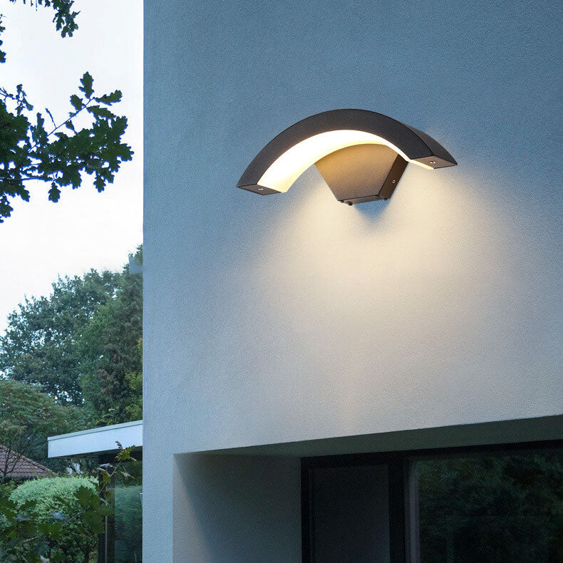 Lámpara de Aplique de Pared LED Curva de Aluminio Acrílico Impermeable para Exteriores Moderna 
