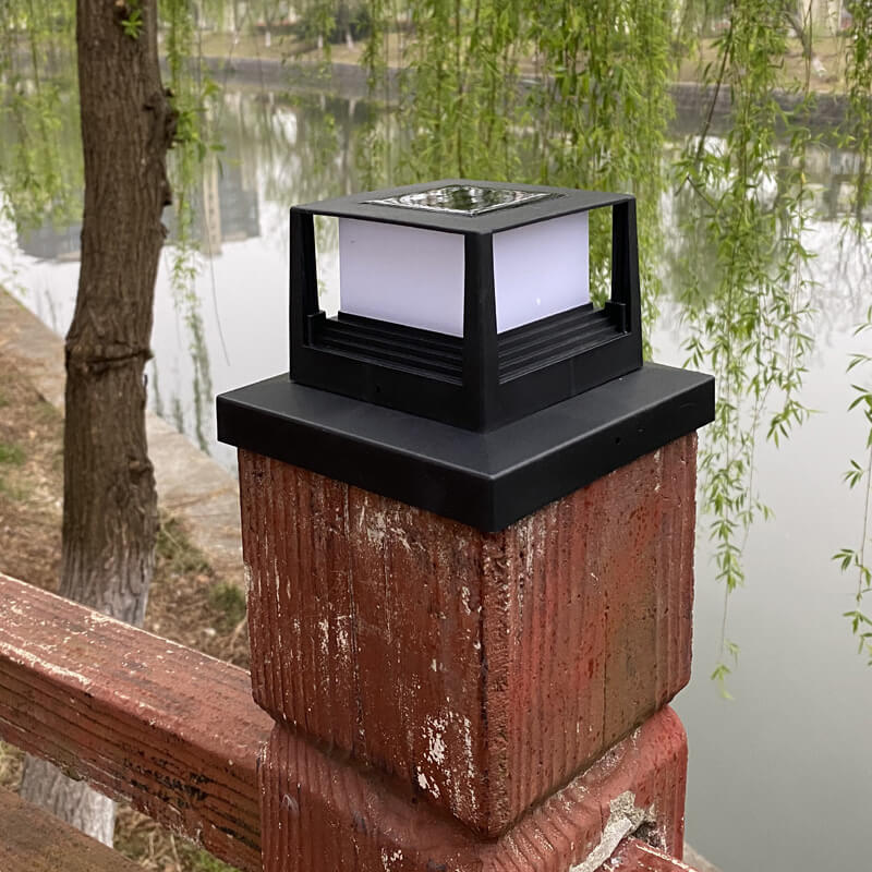 Modern Solar LED Waterproof Wall Column Head Lamp Outdoor Light