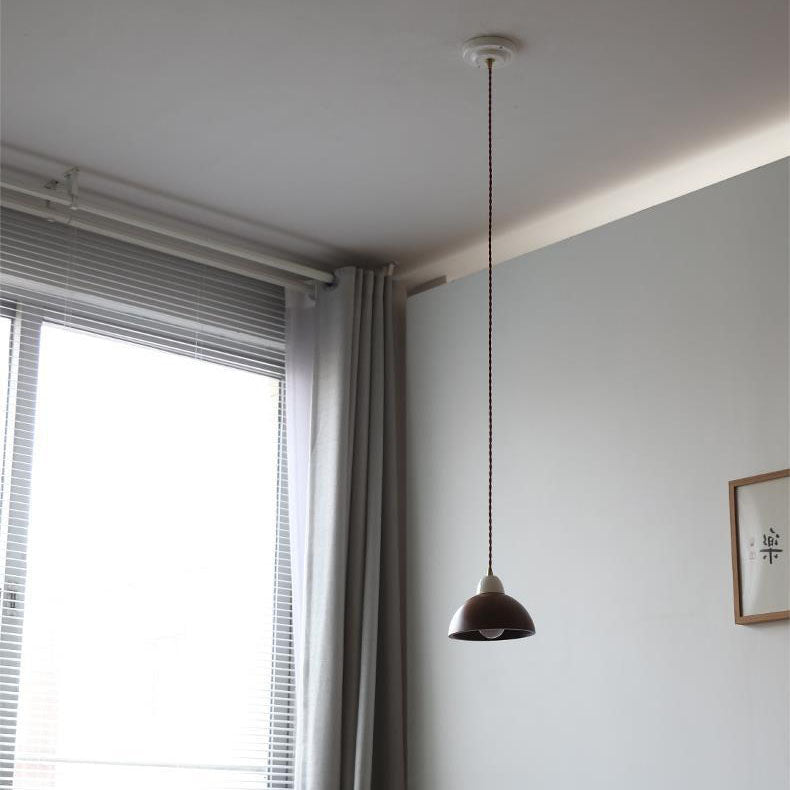Zeitgenössische nordische 1-flammige Pendelleuchte mit Keramikschirm in Walnussoptik für Wohnzimmer &amp; Schlafzimmer 