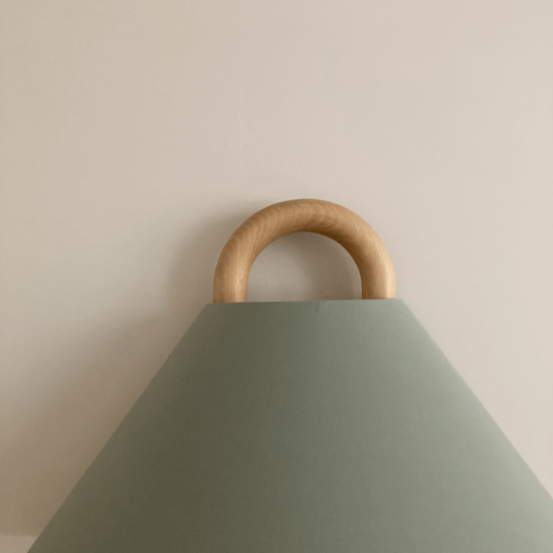 Applique murale moderne originale en bois massif plissé en demi-cercle à 1 lumière 