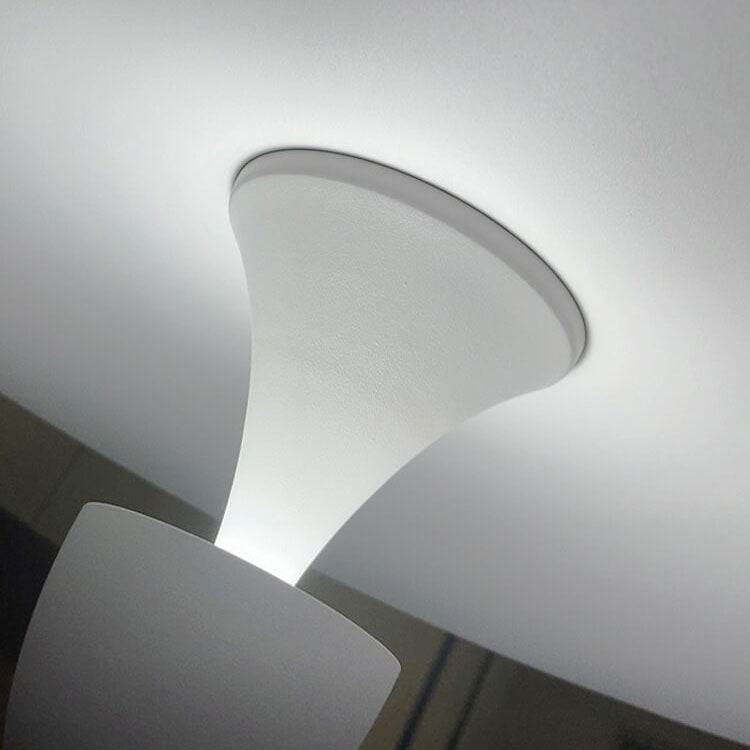 Nordic Creative Round Head LED 1-Licht Pendelleuchte aus Schmiedeeisen 