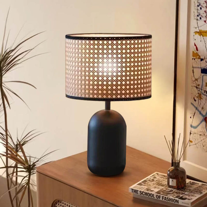 Japanischer Wabi-Sabi Vintage Rattan Weben Metall 1-Licht Tischlampe 