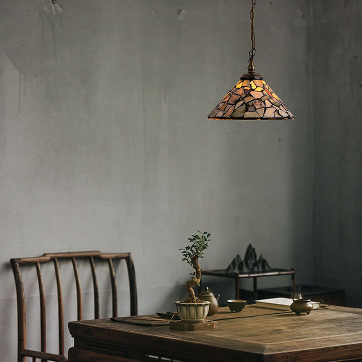 Traditionelle europäische Vintage-Pendelleuchte aus jadefarbenem Buntglas in Kegelform und Messing mit 1 Flamme für das Wohnzimmer 