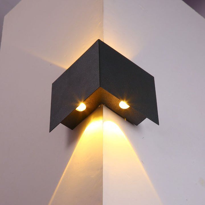 Moderne minimalistische quadratische flache geometrische LED-Wandleuchte aus Solar-Edelstahl für den Außenbereich 