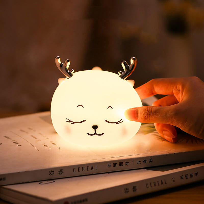 Lampe de Table Veilleuse à LED Rechargeable en Silicone Dessin Animé Cerf Mignon à Sept Couleurs 