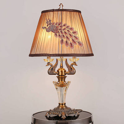 Lampe de table moderne avec abat-jour en tissu de luxe, base en cristal, 3/4 lumières 