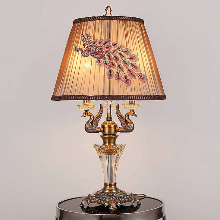 Lampe de table moderne avec abat-jour en tissu de luxe, base en cristal, 3/4 lumières 