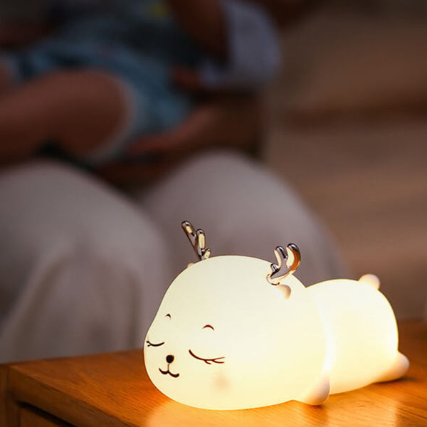Lampe de Table Veilleuse à LED Rechargeable en Silicone Dessin Animé Cerf Mignon à Sept Couleurs 