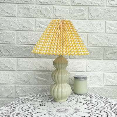 Traditional European Creative Pleated Ceramic Cloth 1-Light Table Lamp