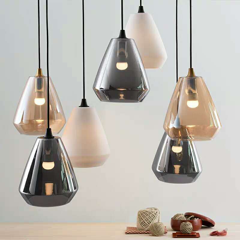 Nordic Minimalistischer Kegelförmiger Glasbehälter 1-Licht Pendelleuchte 