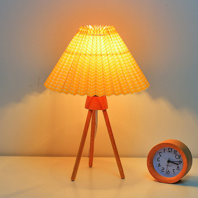 Nordic Retro Tripod Pleated Design Umbrella 1-Light Table Lamp