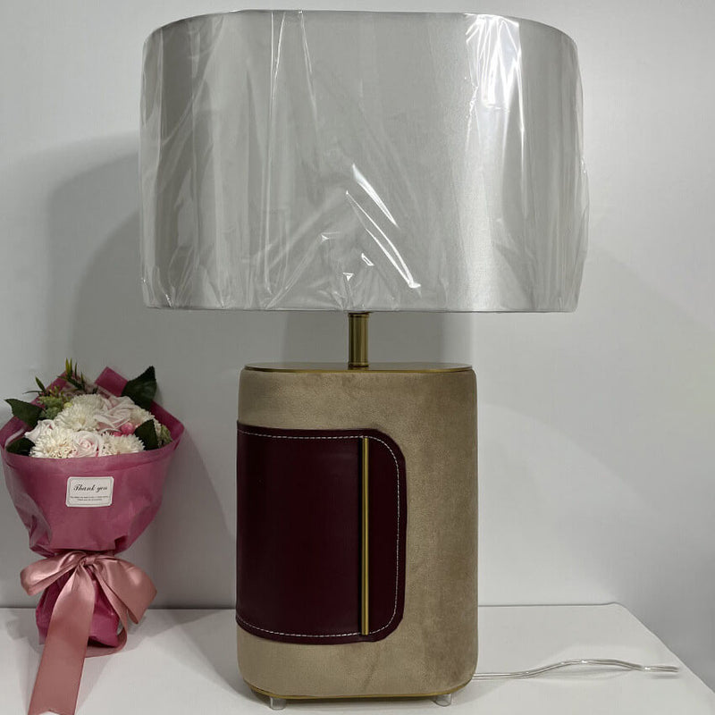 Lampe de table moderne de luxe en cuir et tissu à base de velours à 1 lumière 