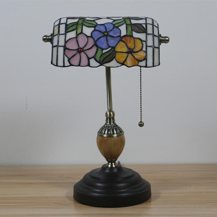Europäische Tiffany-Blumen-Glas 1-Licht Banker Tischlampe 