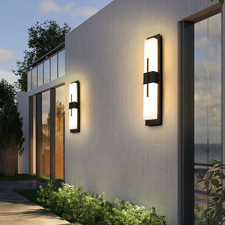 Minimalistische rechteckige Edelstahl-Acryl-LED-wasserdichte Wandleuchte für den Außenbereich 