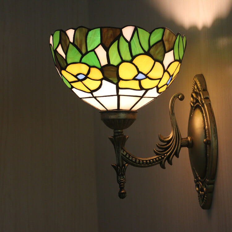 European Tiffany Floral Green Leaf Stained Glass 1-Light Wall Sconce Lamp